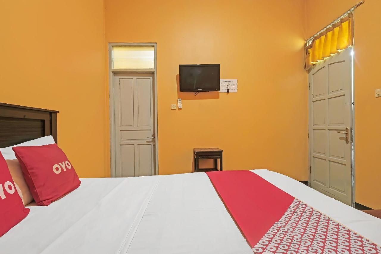 Oyo 92486 Permata 3